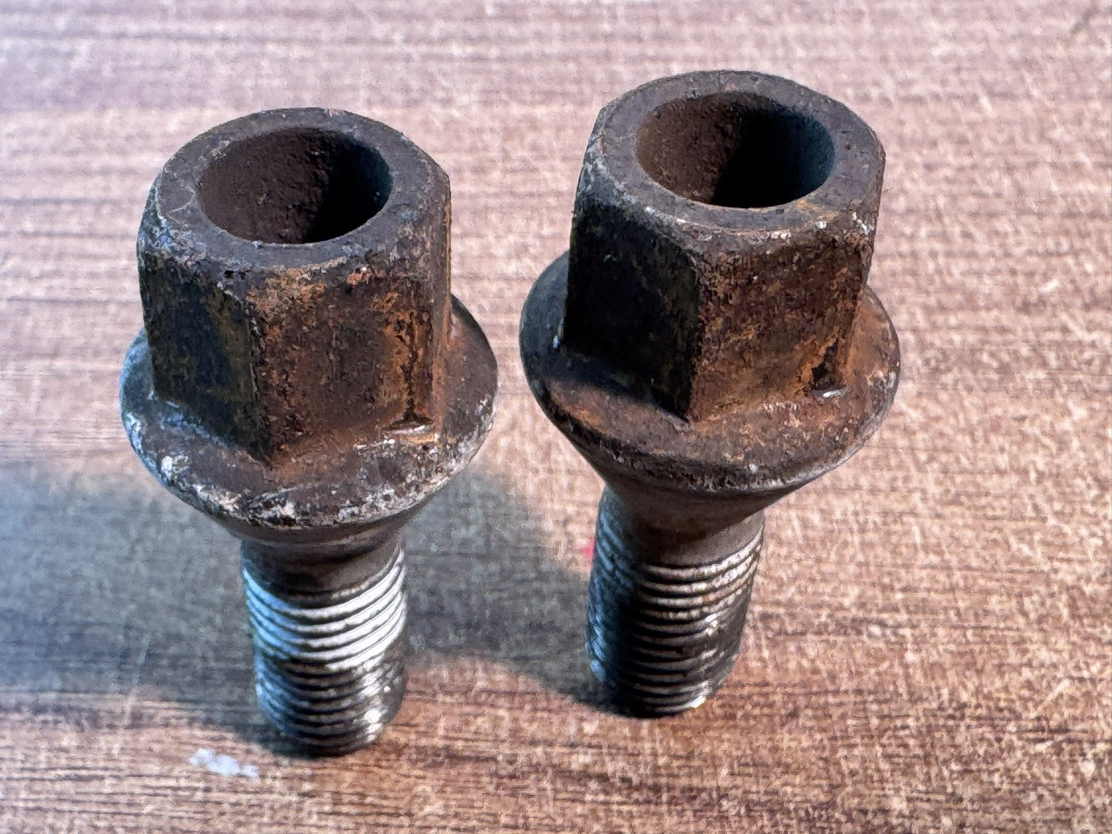 Renault Kadjar 2015 Wheel Nuts x 2 Free Delivery!!! #1
