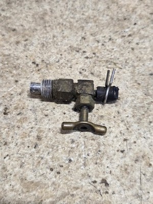 Vintage 1966 Evinrude 3602 E 3HP Folding Lightwin Outboard Gas / Fuel Tank Valve