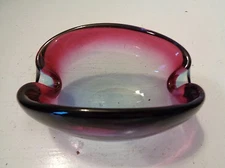 Vintage Art Glass Cigarette Personal Ashtray Cranberry and Aqua Glass Clamshell 