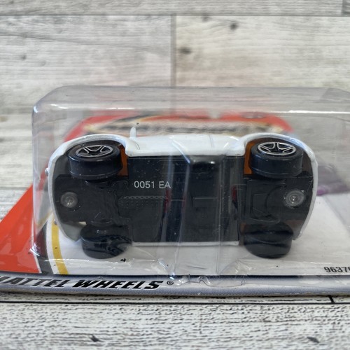 MATCHBOX Vintage 2000 Concept 1 Beetle Convertible #81 White 252-8 - Picture 3 of 8