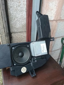 subwoofer audi a4 b7