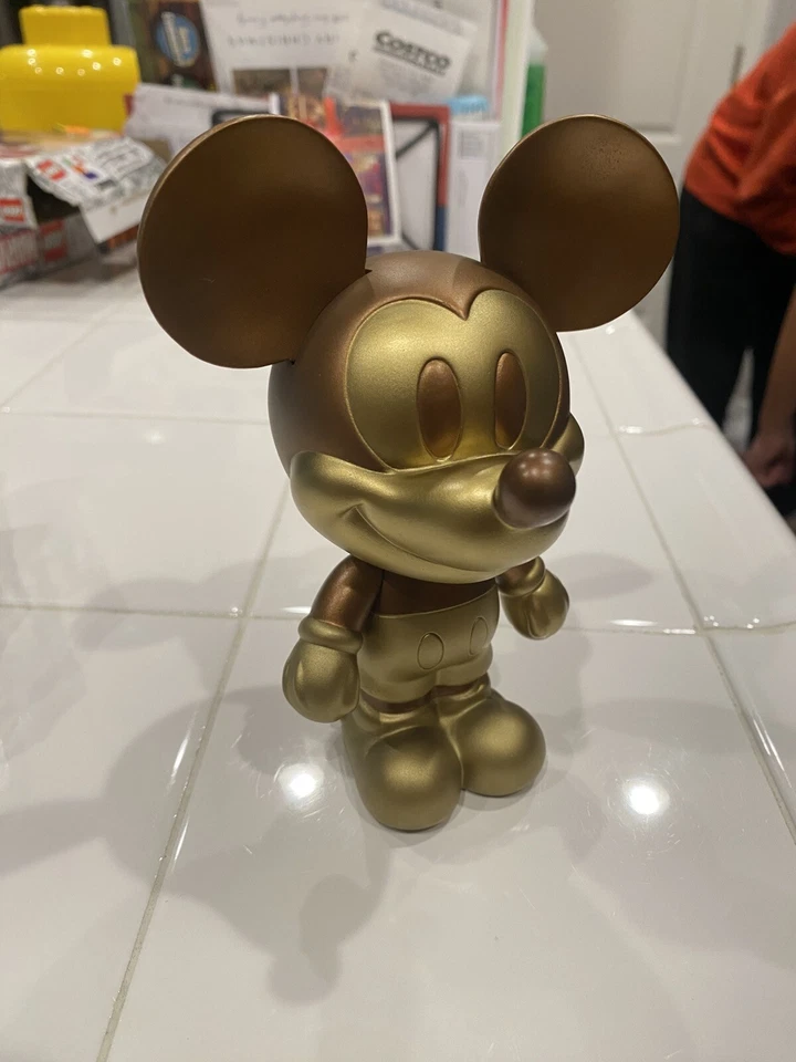 Boneco de vinil Disney 3Mix Kennyswork dourado Mickey Mouse edição limitada - Imagem 2 de 4