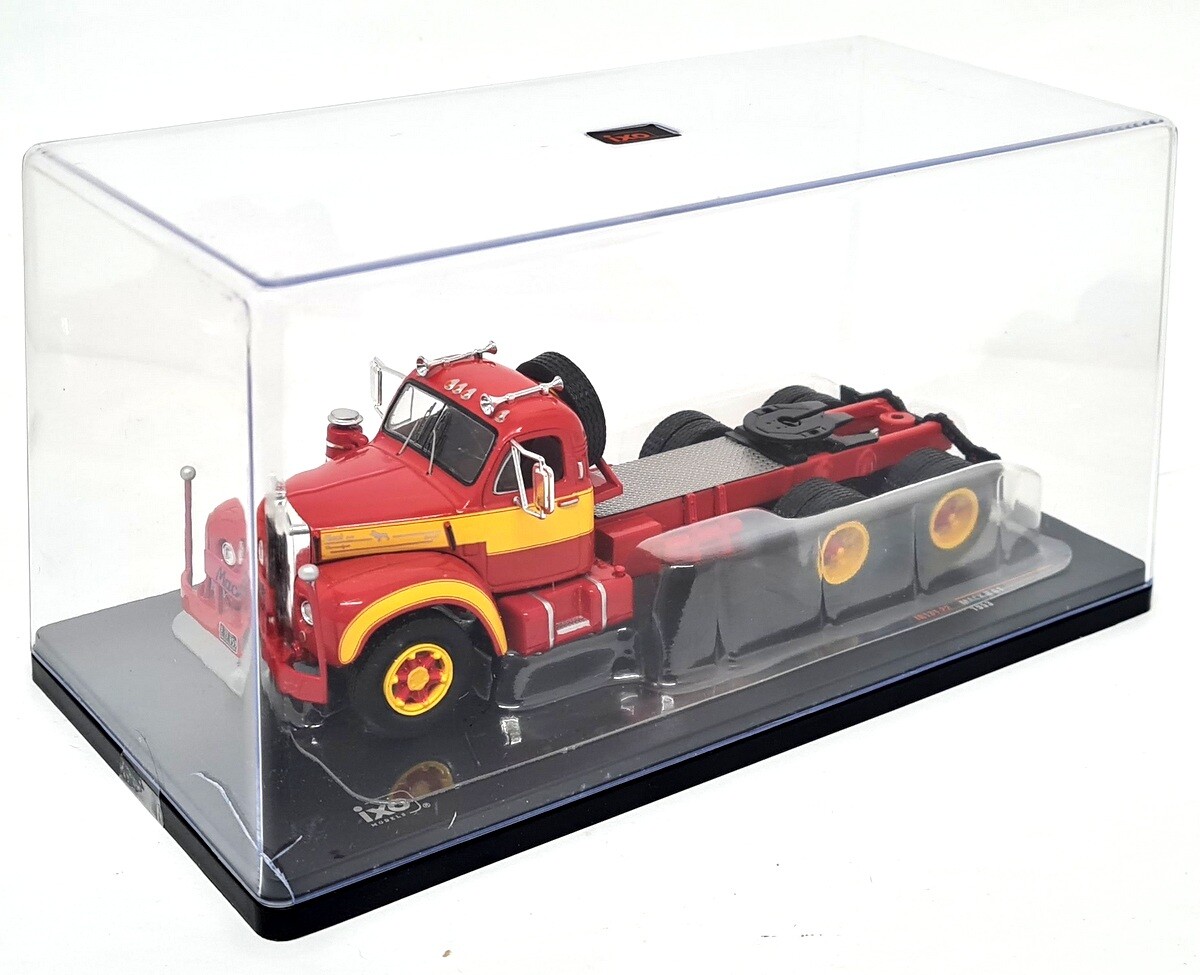 iXO 1/43 - Mack B 61 1953 Red / Yellow Diecast Scale Model