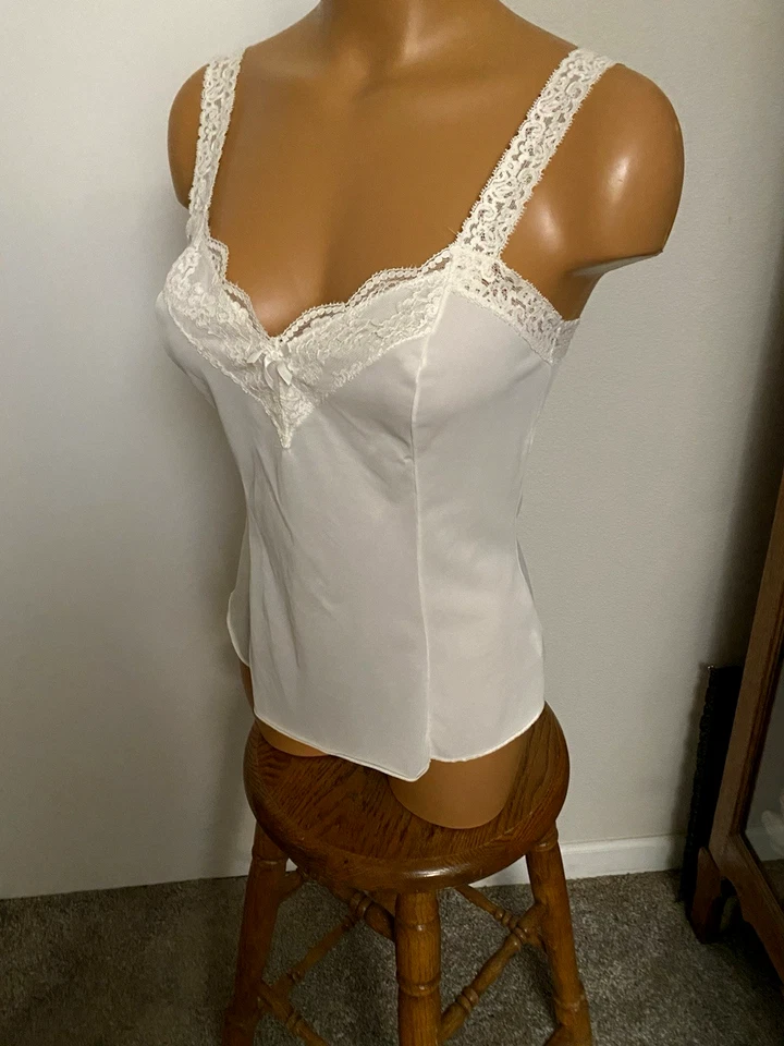 DE COLECCIÓN AÑOS 60 LENCERÍA OLGA BLANCA CON CANESÚ DE ENCAJE Y CORREAS CAMISOLA SLIP TOP TALLA S Foto 3 de 4