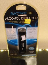 Bactrack Select S30 Personal Breathalyzer Alcohol Breath Tester Detector New Nib
