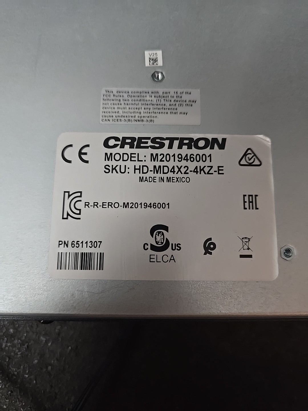CRESTRON HD-MD4X2-4KZ-E 4x2 4K60 4:4:4 HDR AV SWITCHER (6511307) With Pwr Supply