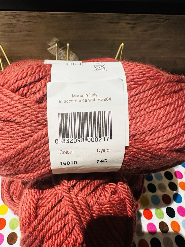 Lote de 5 hilos súper gruesos Debbie Bliss Cashmerino. Hecho en Italia Foto 4 de 4