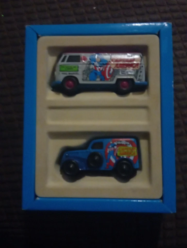 Corgi Marvel Superheroes Limited Edition Captain America - Image 2 of 3