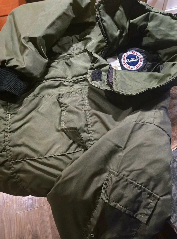 Мужская плавающая куртка MUSTANG SURVIVAL GEAR в стиле бомбардировщика - Изображение 2 из 4