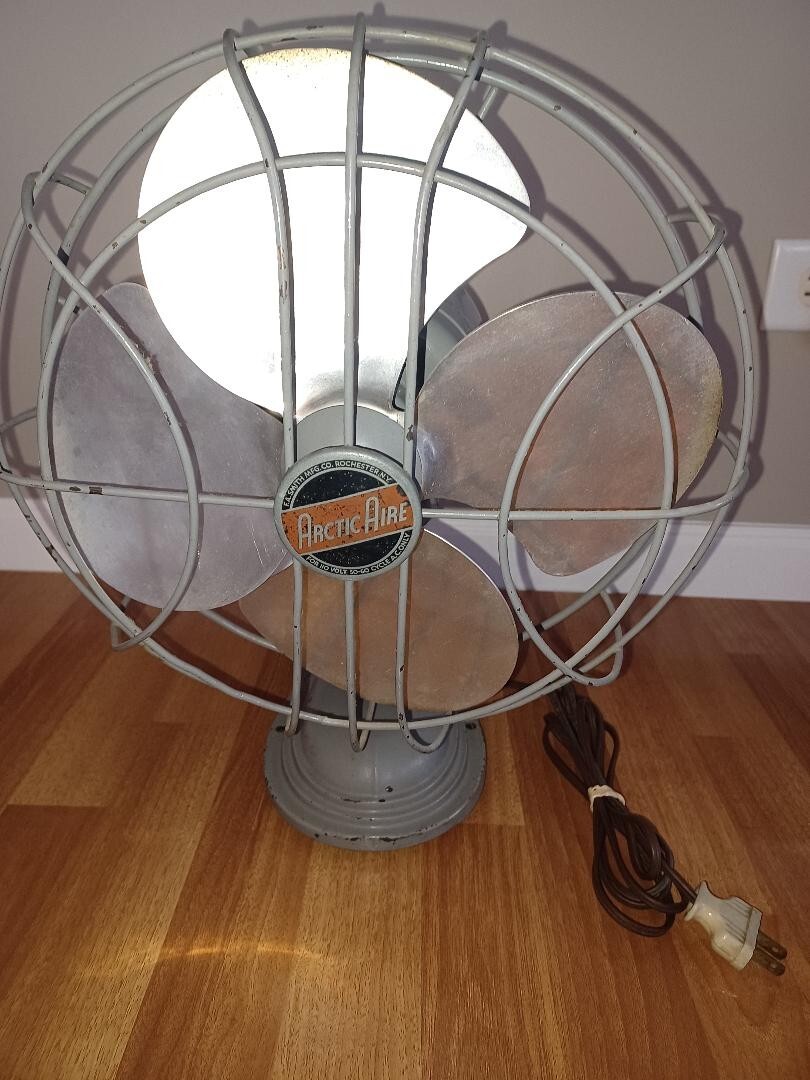 Vintage Artic Aire FA Smith MFG CO Oscillating Gray 3 Speed