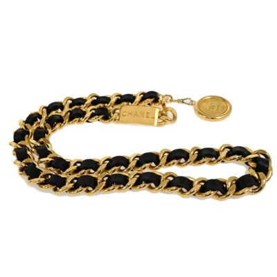CHANEL CC Plate Medallion Charm Chain Belt Leather Black GHW  display picture 3