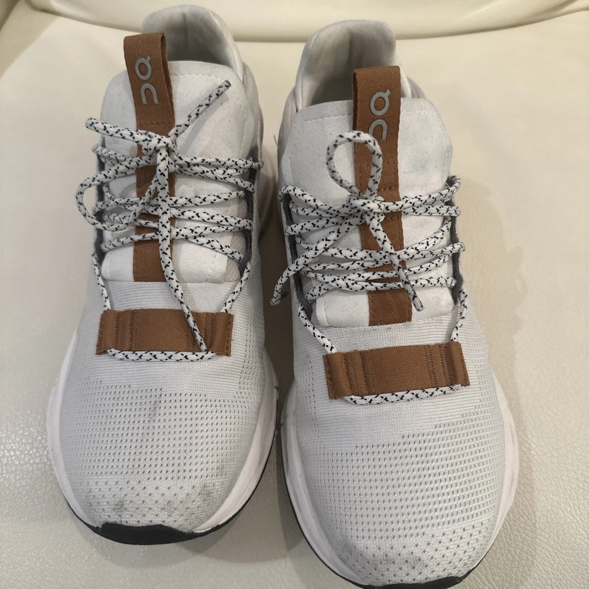 white and pearl cloudnova