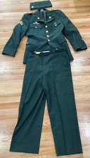 Vintage US MILITARY IDAHO NATIONAL GUARD FULL UNIFORM JACKET PANTS HAT & 19 PINS