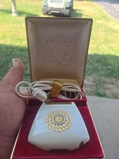 Vintage Schick Crown Jewel Ladies Electric Shaver Razor with Cord Tested & WORKS