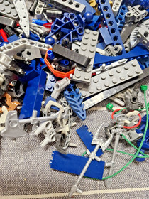 LEGO Bionicle 8575 Visorak Battle Ram 100% complete set with instructions Playse
