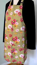 NWOT NOW DESIGNS FLORAL PRINT KITCHEN APRON, PACKETS, 100 COTTON