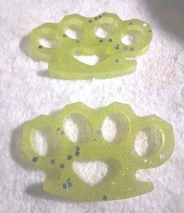 3D RESIN Knuckle Dusters Sparkling Lime Green Glow In The Dark Prop