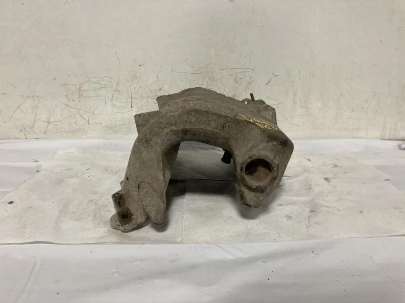 Intake Manifold Fits 84-88 QUANTUM 1508692 - Image 4 of 4