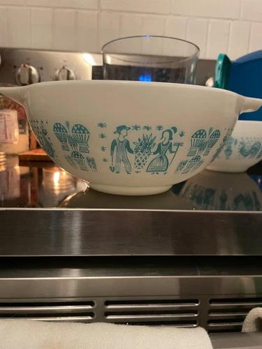 Vintage Pyrex Amish Butterprint 443 Cinderella Mixing Bowl 2-1/2 Qt Turquoise