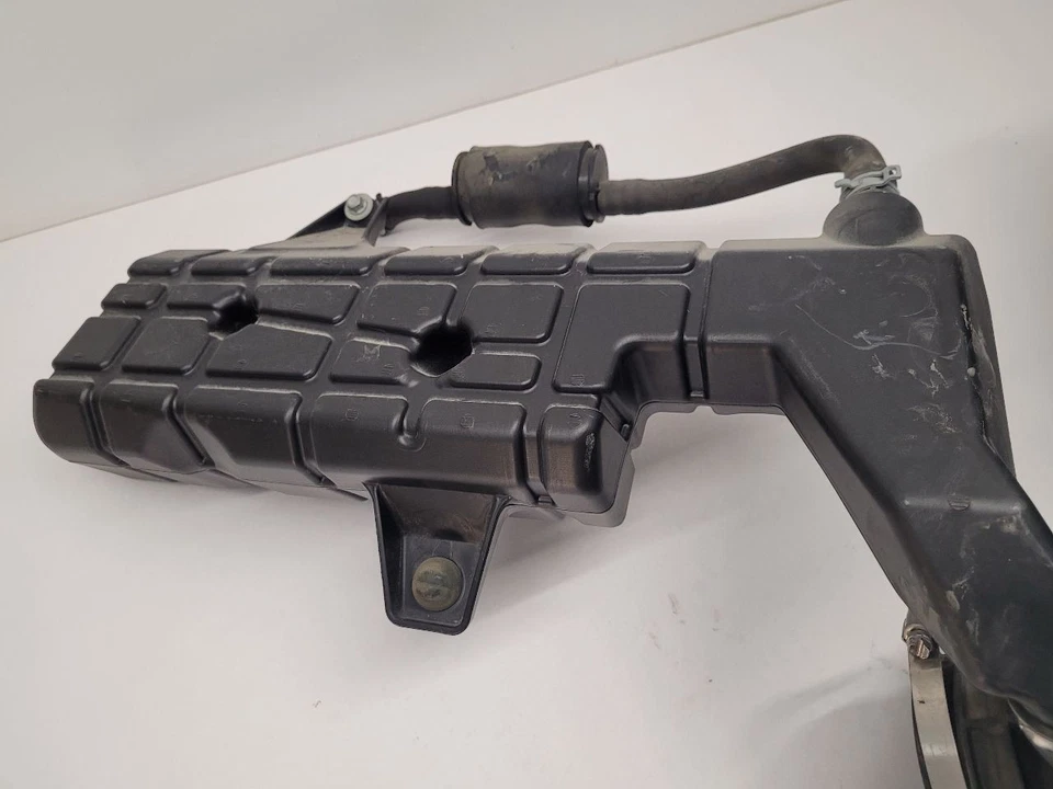 Purificador de aire Buick Enclave 2018-2023 3,6 L 18-23 23325520 Foto 4 de 4