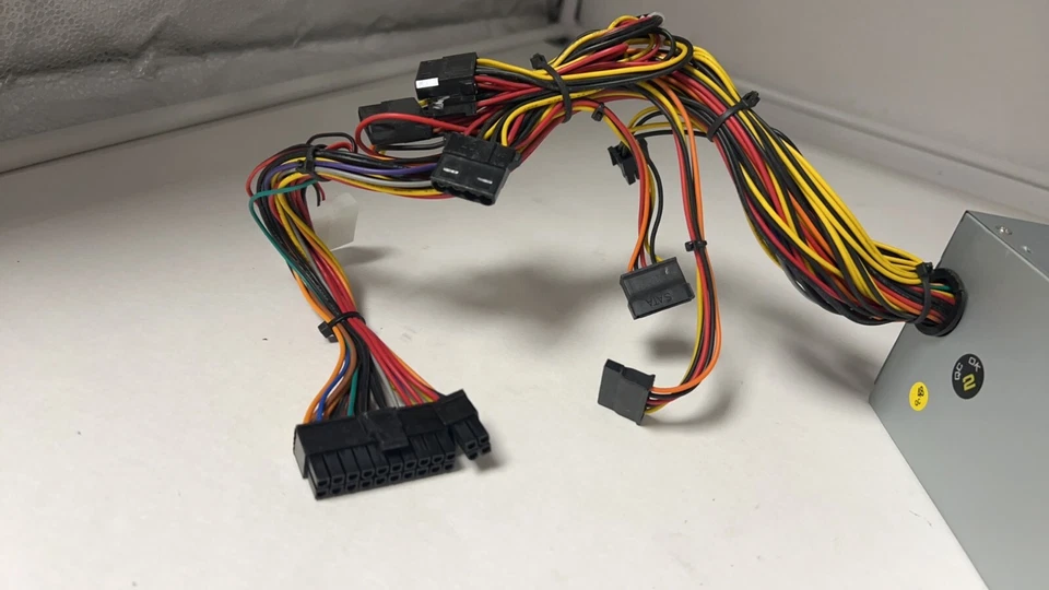 Logisys 480W 12CM Ball-bearing Silent Performed Fan PS480E12 ATX Power Supply. - Image 3 of 4