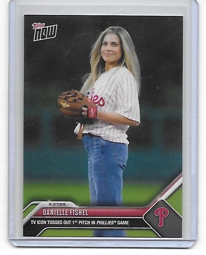 Danielle Fishel 2023 Topps Now First Pitch Philadelphia Phillies Boy Meets World