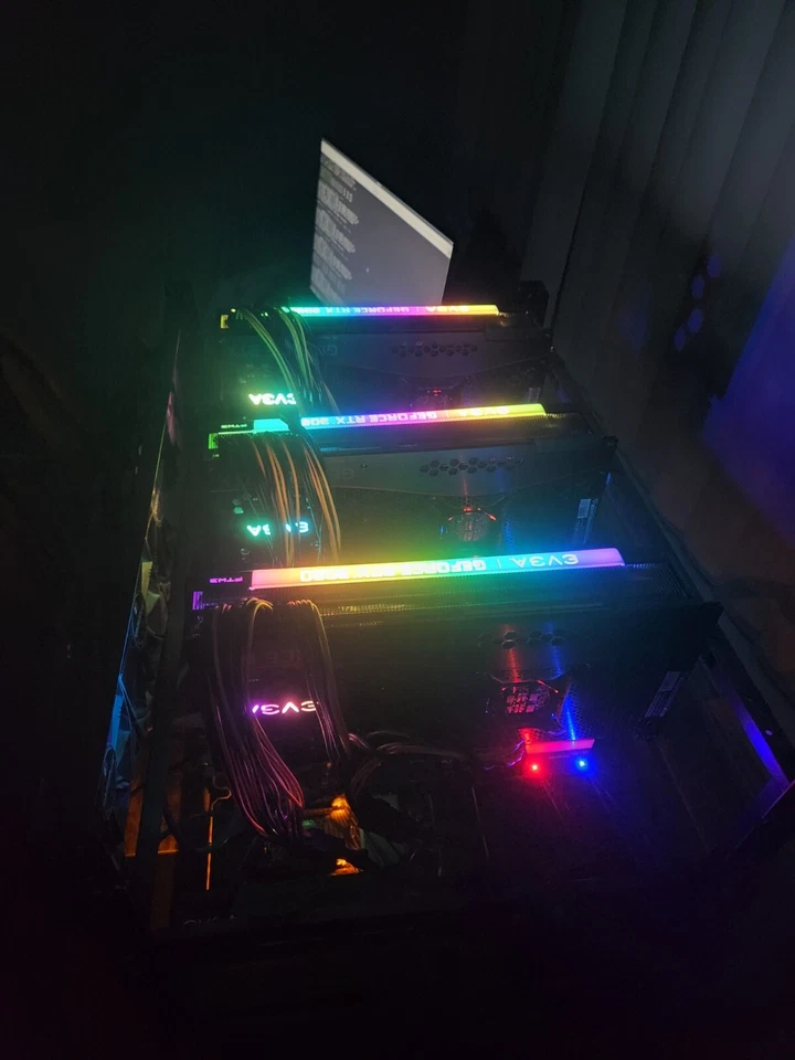 1 GPU RTX 3090 FTW3 y 1 3070 TUF 8GB. ¡Excelente estado! Foto 3 de 4