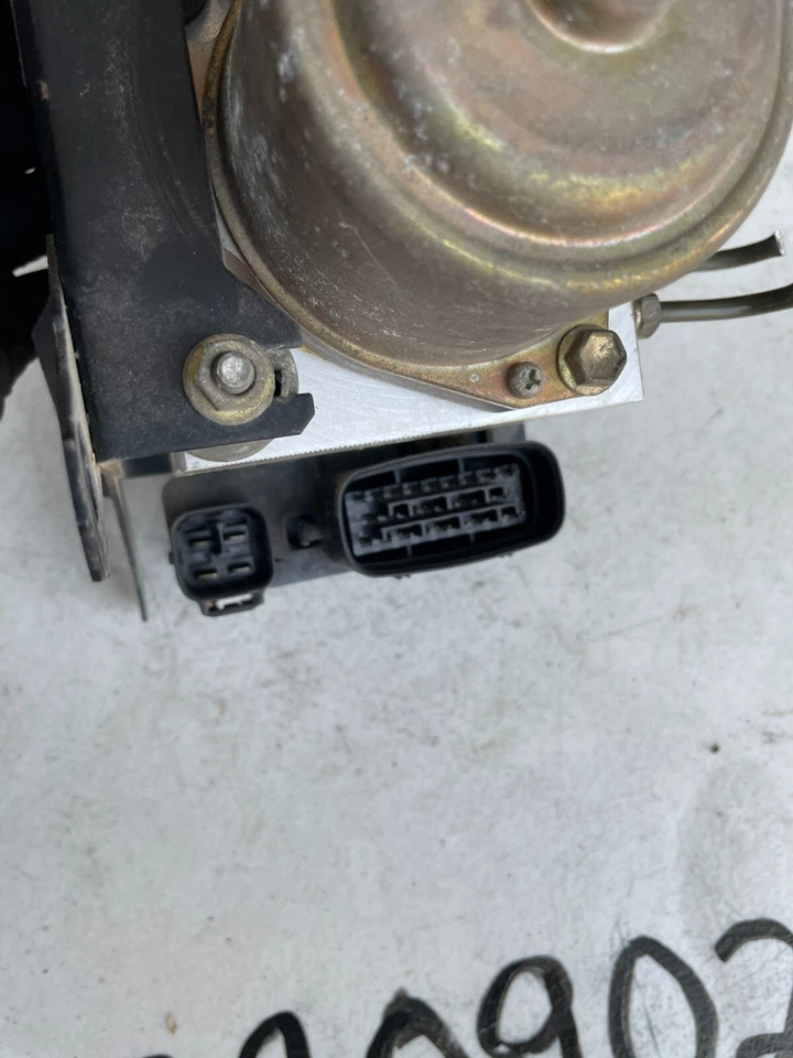 Freios antibloqueio fabricante de equipamento original 2002 2003 2004 Mitsubishi Montero Sport bomba/módulo ABS - Imagem 3 de 4