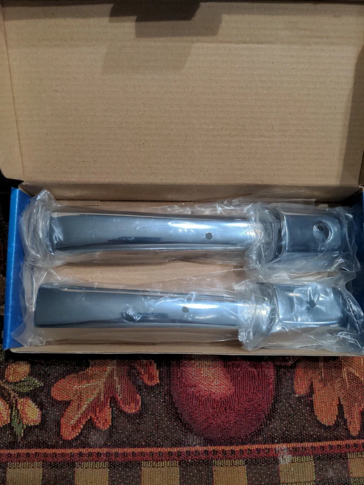 For 2004 2005 2006 2007 2008 2009 Mitsubishi Endeavor Chrome Door Handle Covers - Image 3 of 3