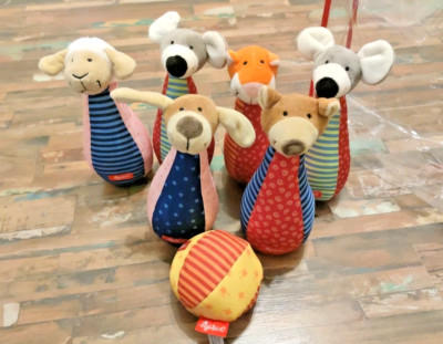 Stofftiere Sigikid Kegelspiel Soft Play Babyspielzeug 21 cm hoch 7,5 cm breit