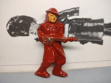Barclay Army Skier In Red  Repaint 