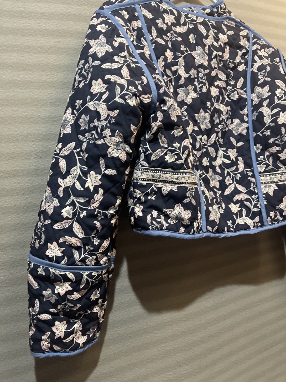 Mango Quilted Reversible Floral Jacket Womens S Blue/White Pockets Cottagecore image 10