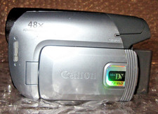 Canon ZR930 Digital Mini DV Camcorder W/BATTERY