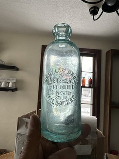 WENZLER BROS & METZKER BLOB HUTCH SODA BOTTLE MILWAUKEE WI WISCONSIN