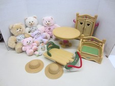 Vintage Fisher Price BRIARBERRY BEAR Lot w/Furniture 5 Bears Sled Hats Table