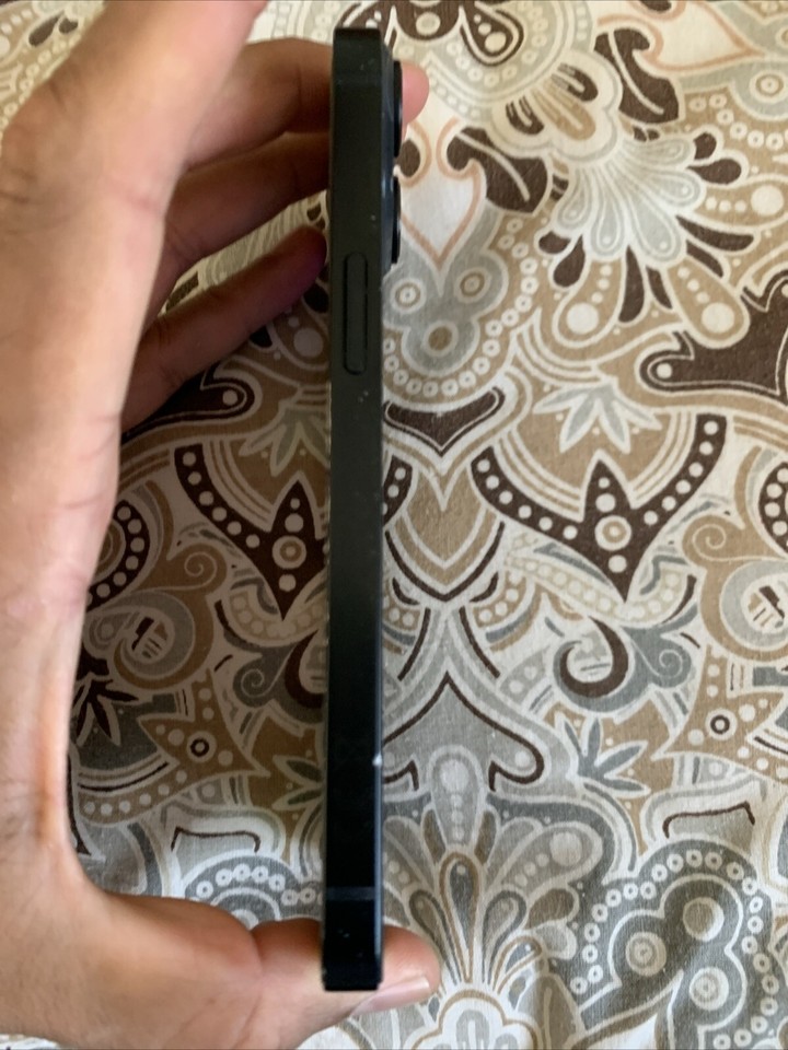 Apple iPhone 14 128GB Midnight (Unlocked) A2882 (GSM) 194253408253