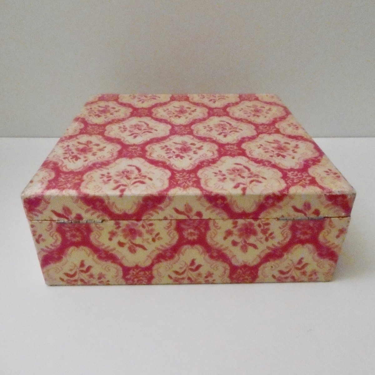 Jouet Ancien - Rare Coffret À Étages - Couture Et Broderie