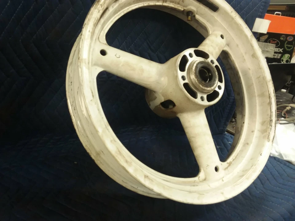 Llanta delantera blanca doblada oscilaciones para Suzuki TL1000R TL 1000 R 2001 01 98-03 Foto 2 de 4