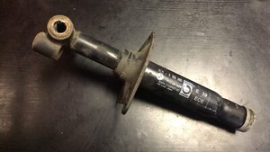 BMW 5 E39 2002 Stoßstange vorne rechts Stoßdämpfer vorne 8159360