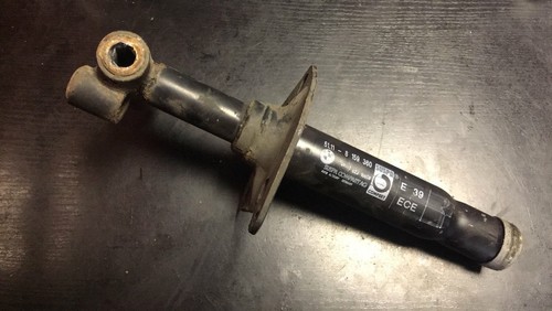 BMW 5 E39 2002 Stoßstange vorne rechts Stoßdämpfer vorne 8159360