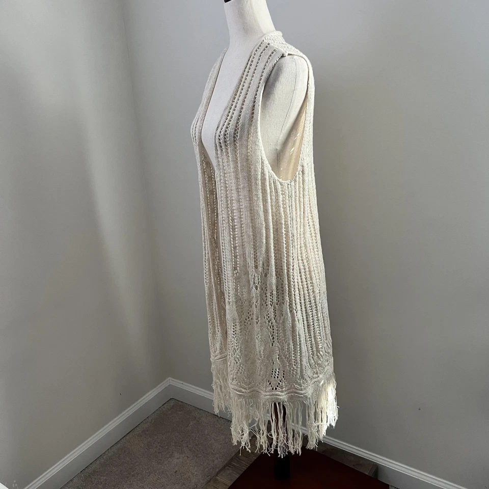 Cardigã feminino Rue 21 colete X-Grande marfim malha aberta franja bainha espanador longo boho - Imagem 4 de 4