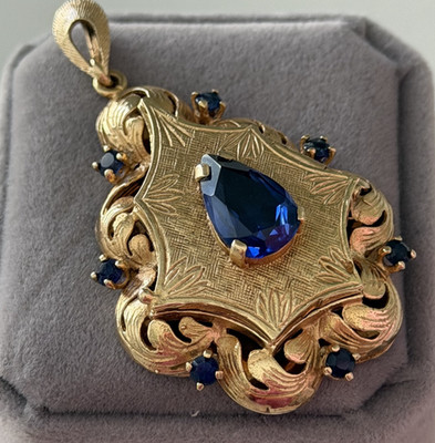 AMAZING Vintage 14K Yellow Gold Big Heavy Locket Lab Sapphire Filigree Pendant