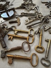 Vintage Skeleton Keys and Other Keys Locks Mixed Styles Brass 100 Plus Piece Lot