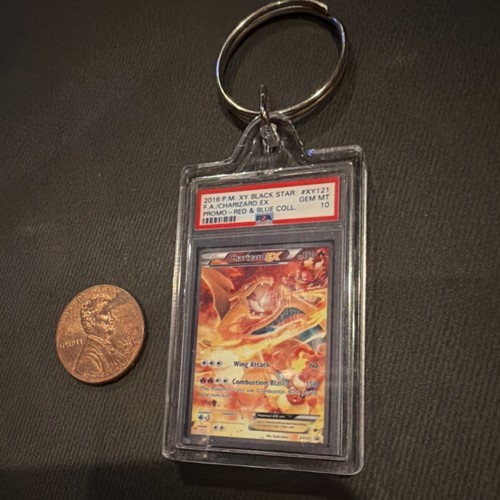Rare Pokémon Charizard EX XY Black Star Promo 2016 Card XY121 Keychain