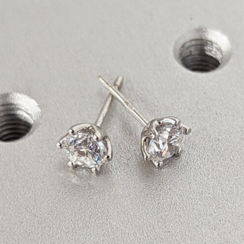 Birthday Gift Round-Cut Diamond Stud Earrings In 14K White Gold #61