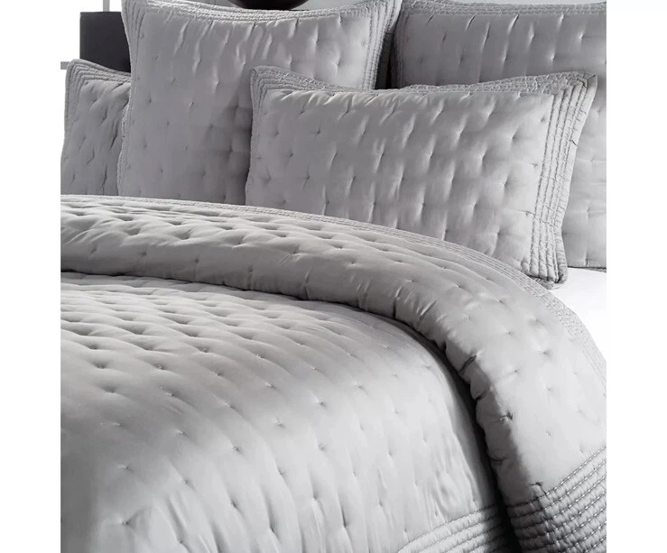 Edredón Donna Karan Home The Essential Silk F/QUEEN platino. ¡Nuevo! Foto 3 de 4