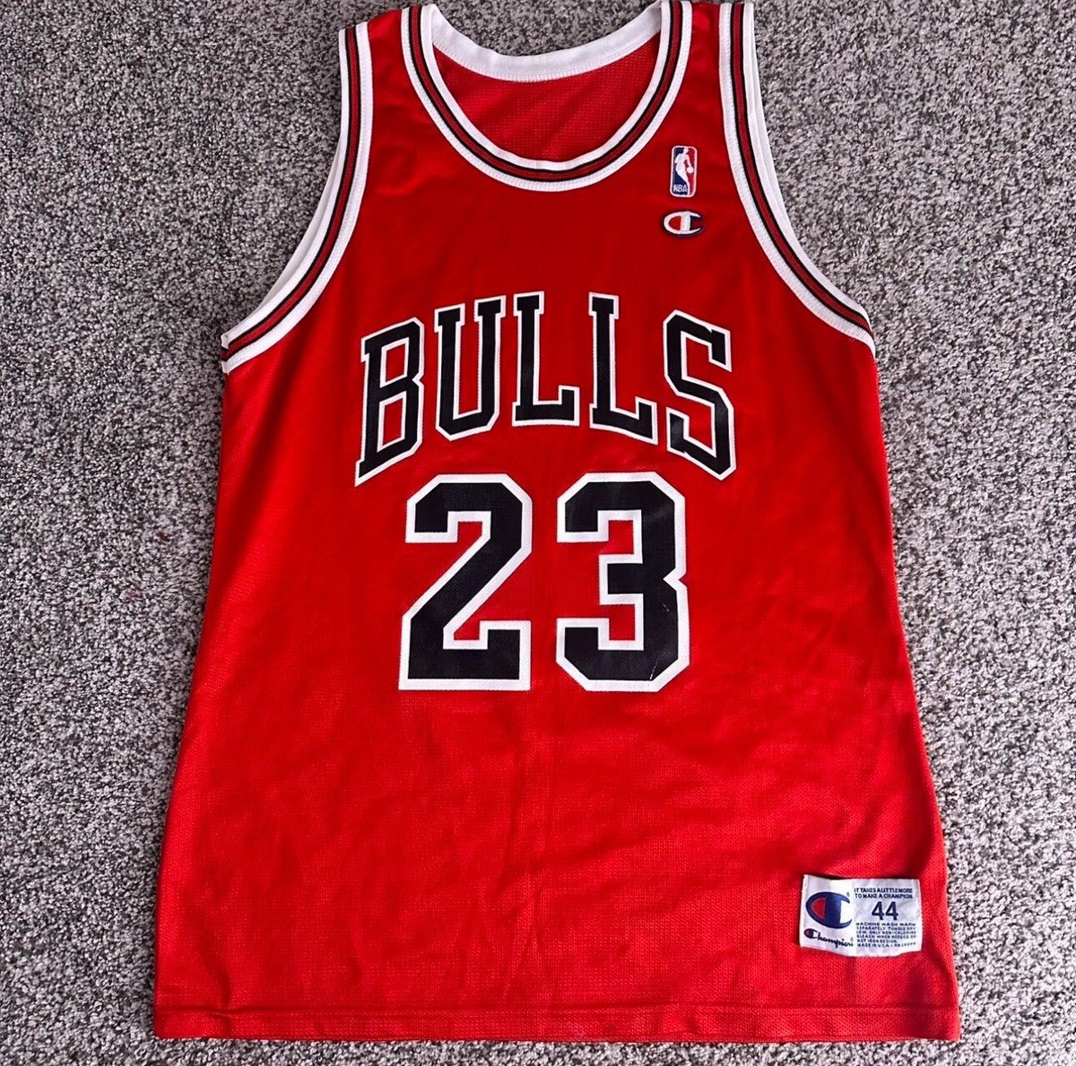 VTG Original Champion Authentic Chicago Bulls L Michael Jordan 23