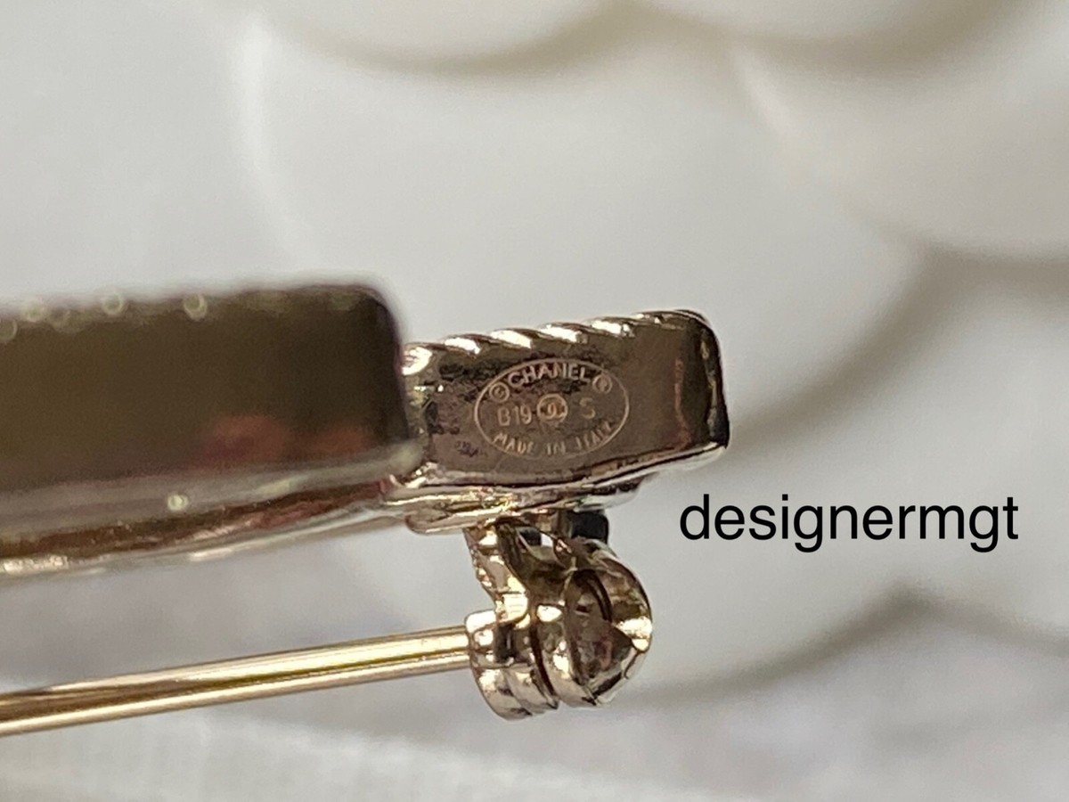 NIB 100%Auth Chanel 19S Crystal/Faux Pearl Large CC Logo Brooch