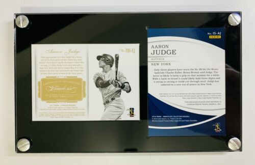 1 Vertical and 1 Horizontal Card with Dividers Display Case (2-1/2" x 3-1/2") - Picture 2 of 19