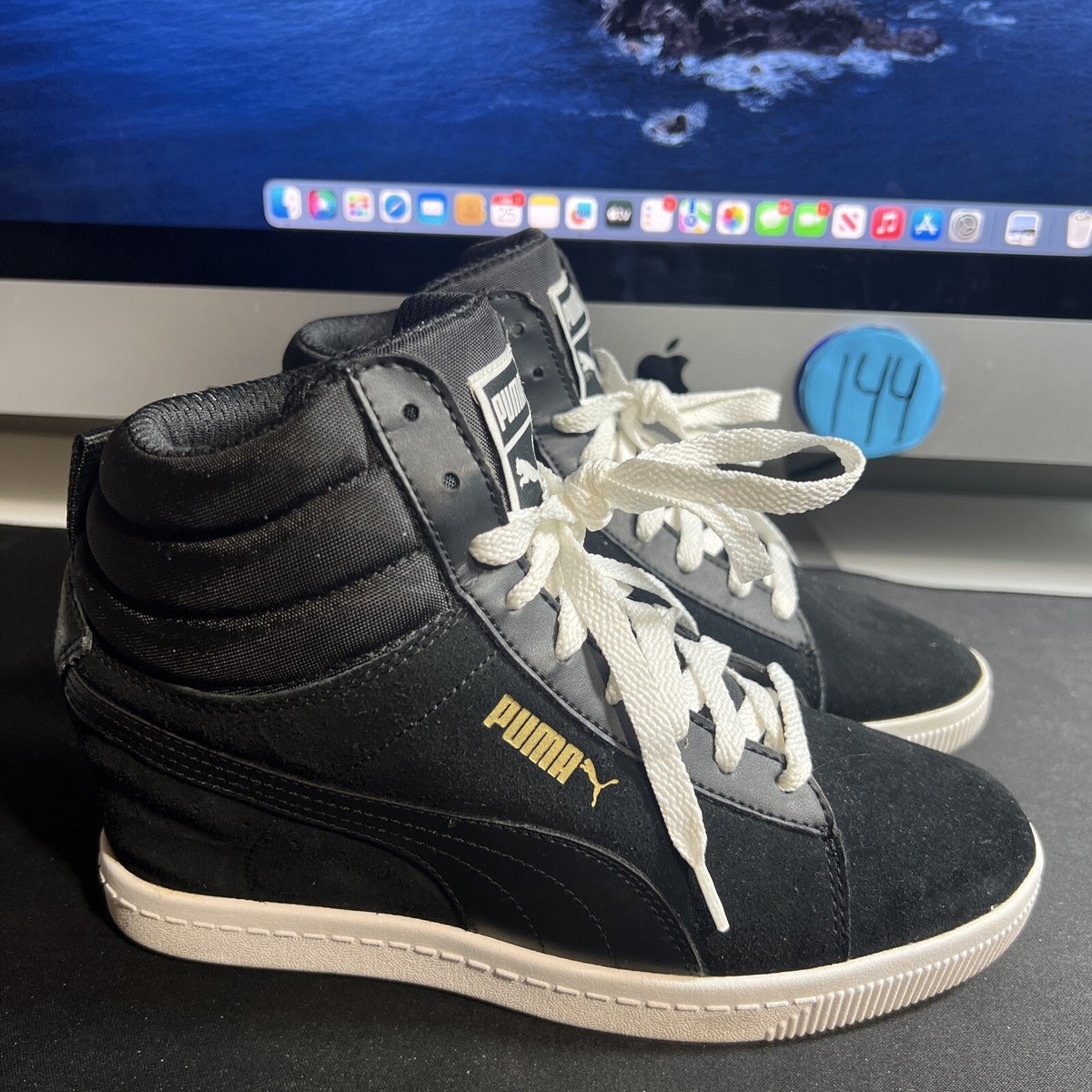 Puma Classic Wedge Sneakers Womens Sz 8 Black White Suede